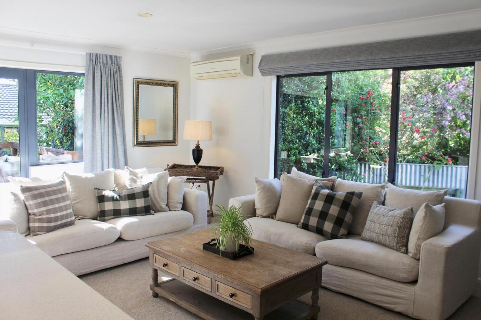 5-Min Walk To Village - Havelock North Holiday Home With Spa Pool Ngoại thất bức ảnh