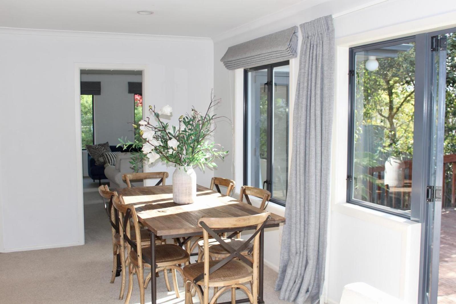 5-Min Walk To Village - Havelock North Holiday Home With Spa Pool Ngoại thất bức ảnh