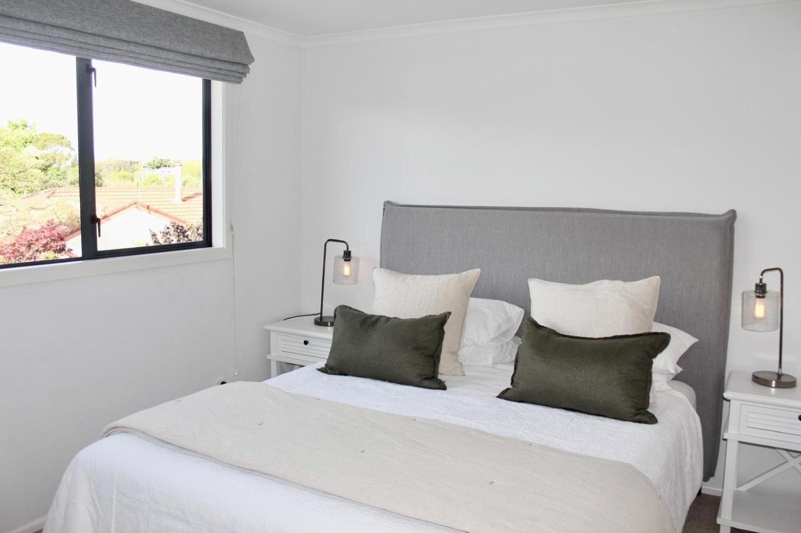 5-Min Walk To Village - Havelock North Holiday Home With Spa Pool Ngoại thất bức ảnh