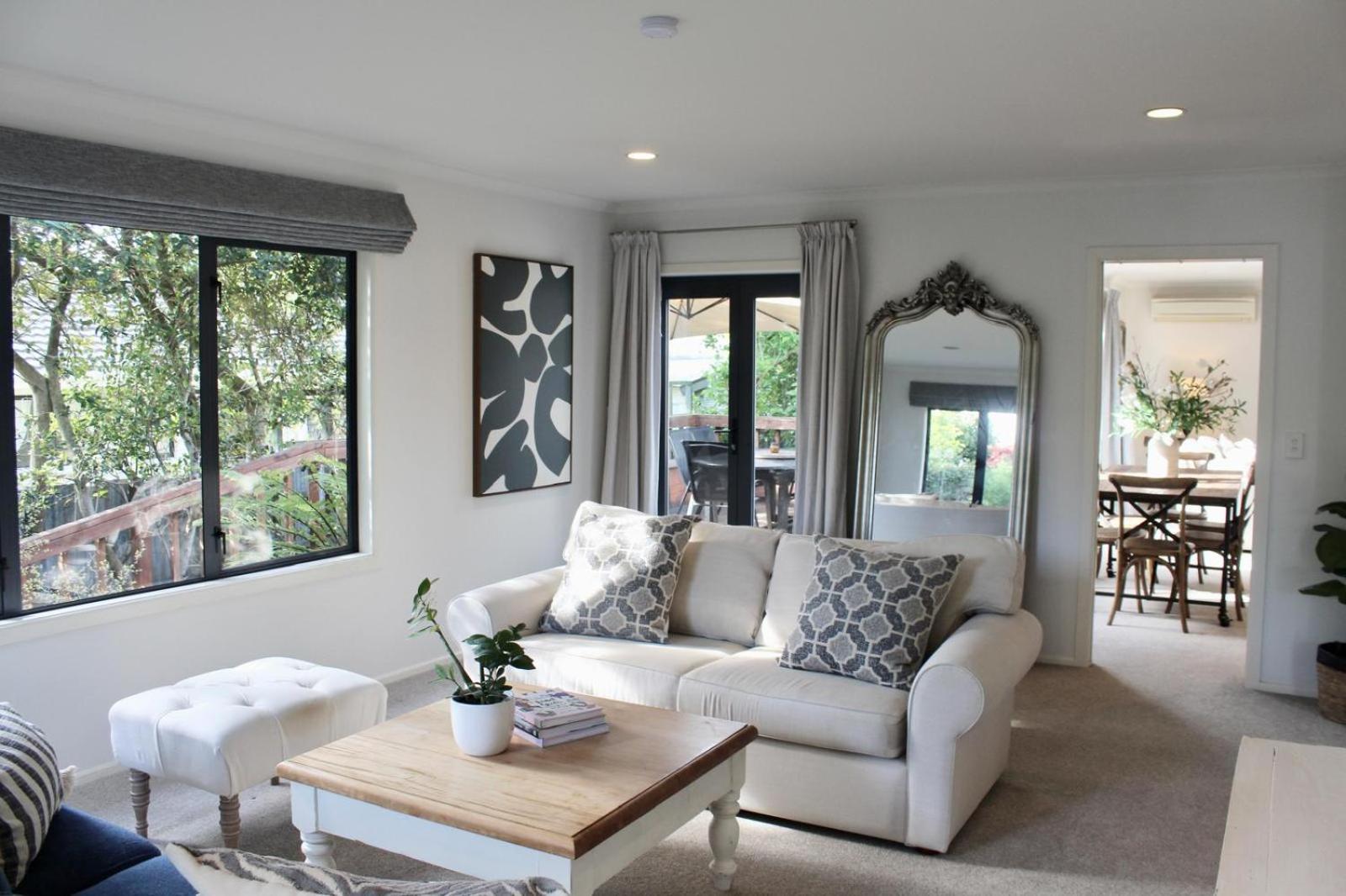 5-Min Walk To Village - Havelock North Holiday Home With Spa Pool Ngoại thất bức ảnh